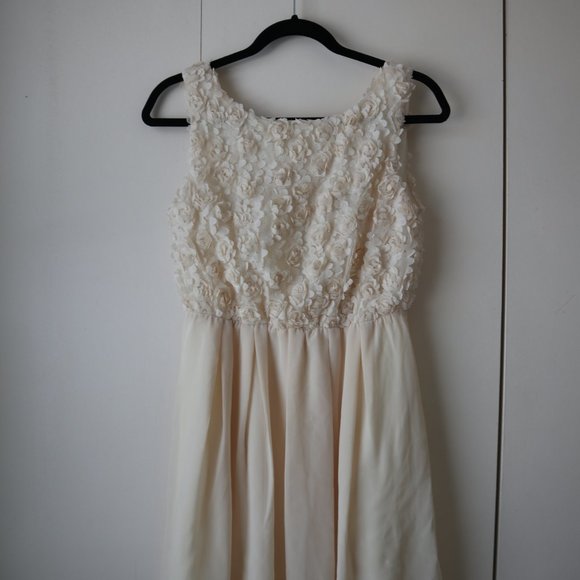 Alythea Floral Applique Mini Dress in Cream - Picture 9 of 12